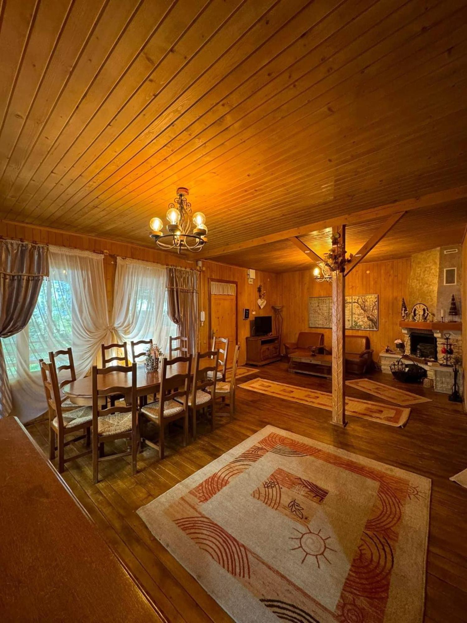 Casa De Vacanta Качулата Экстерьер фото